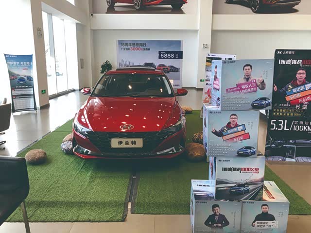 新车展示区