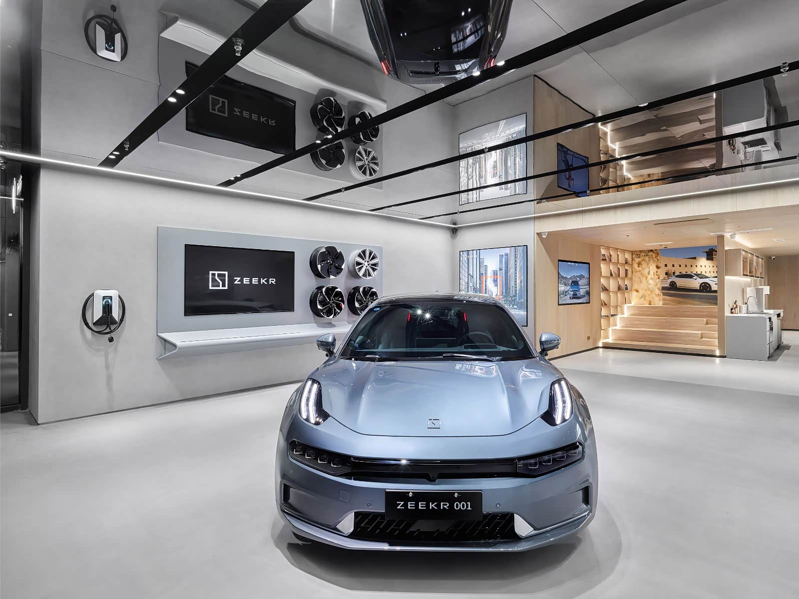 新车展示区