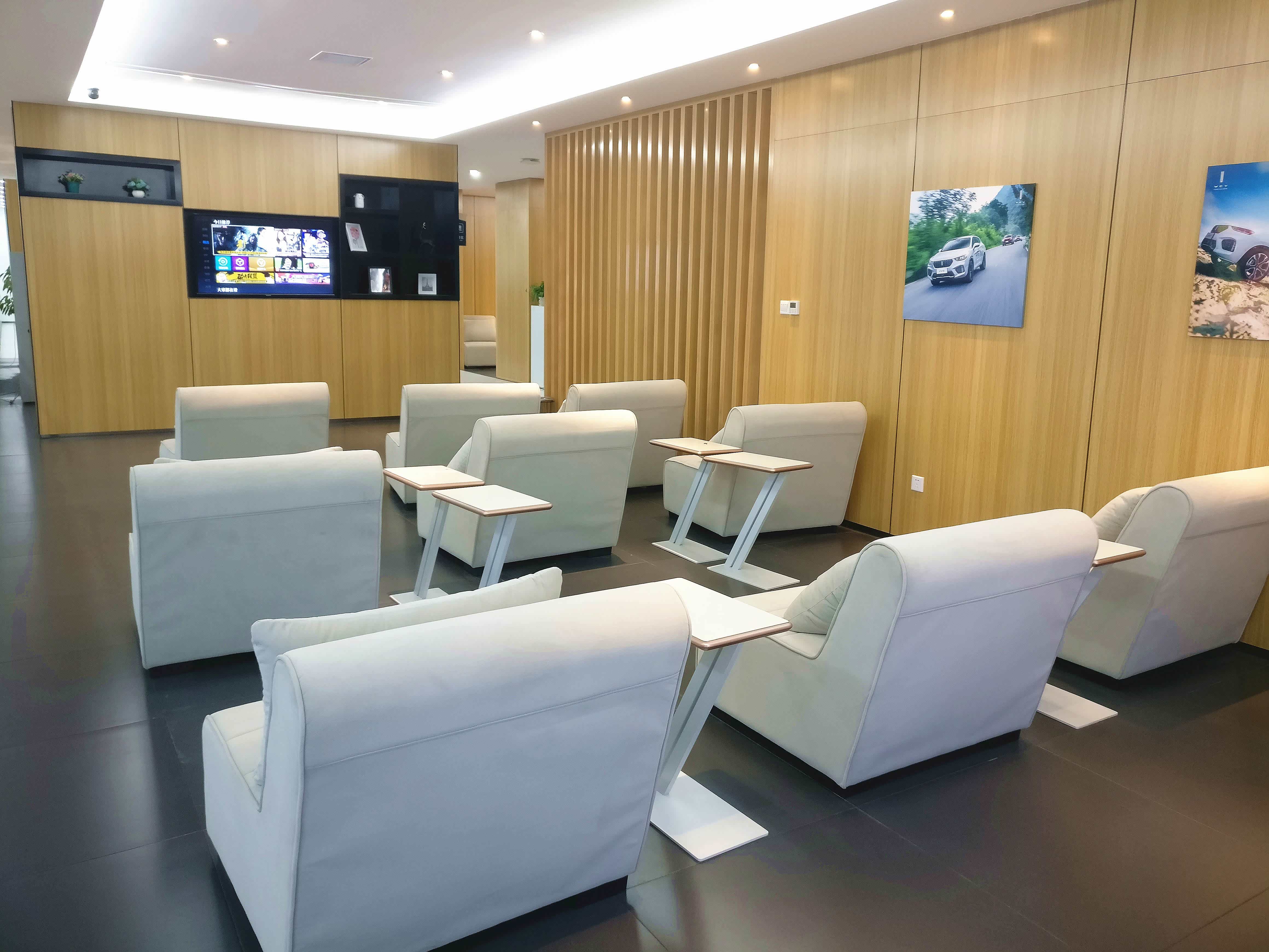 河南瑞乾wey4s店 休息区