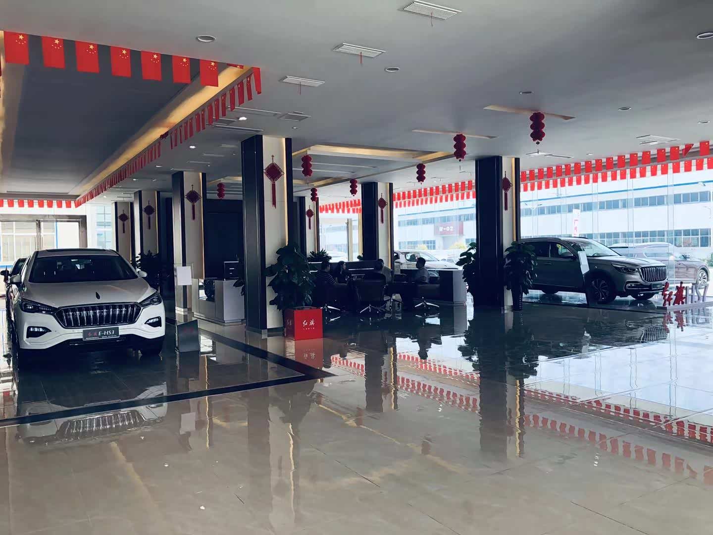 新车展示区