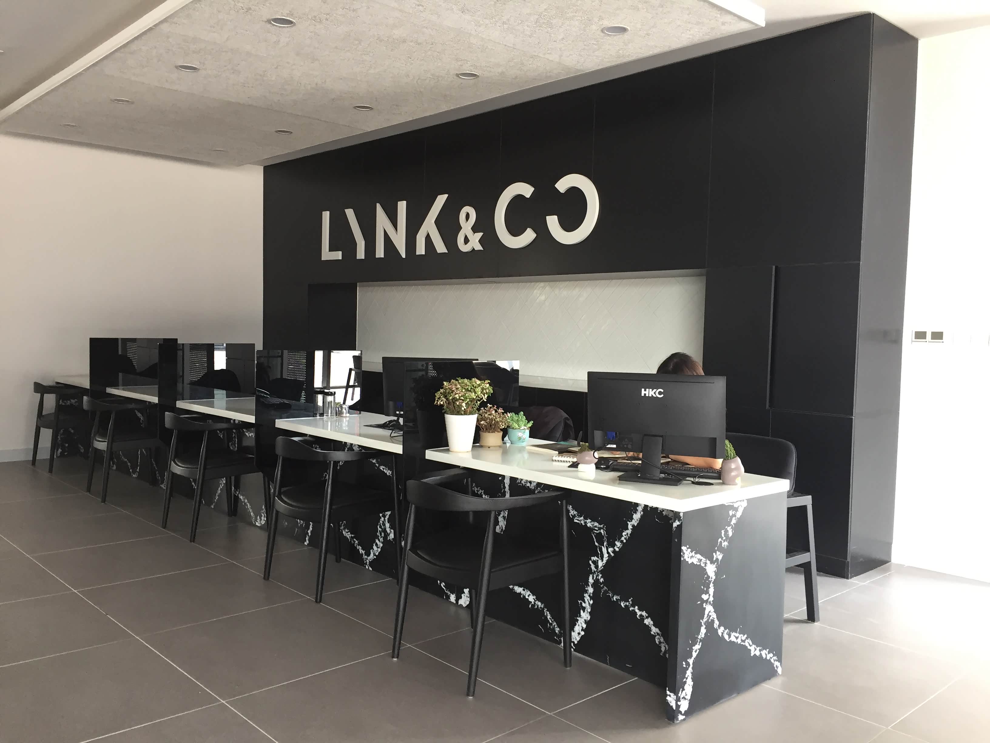 【广安领兴领克体验中心_经销商展厅图片】