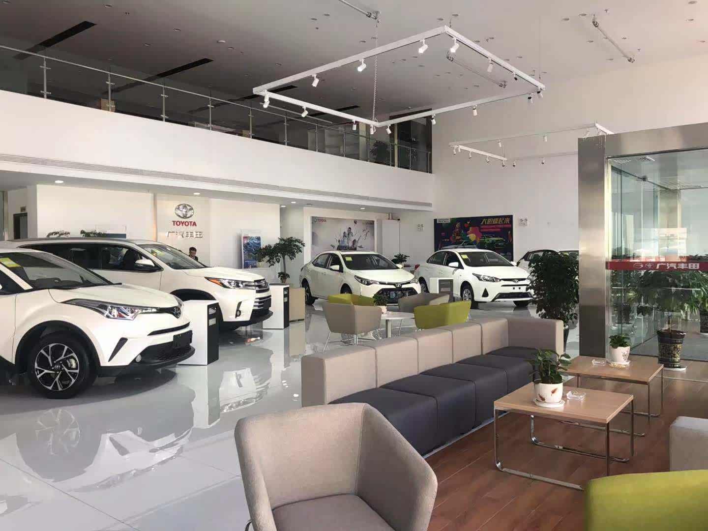 新车展示区