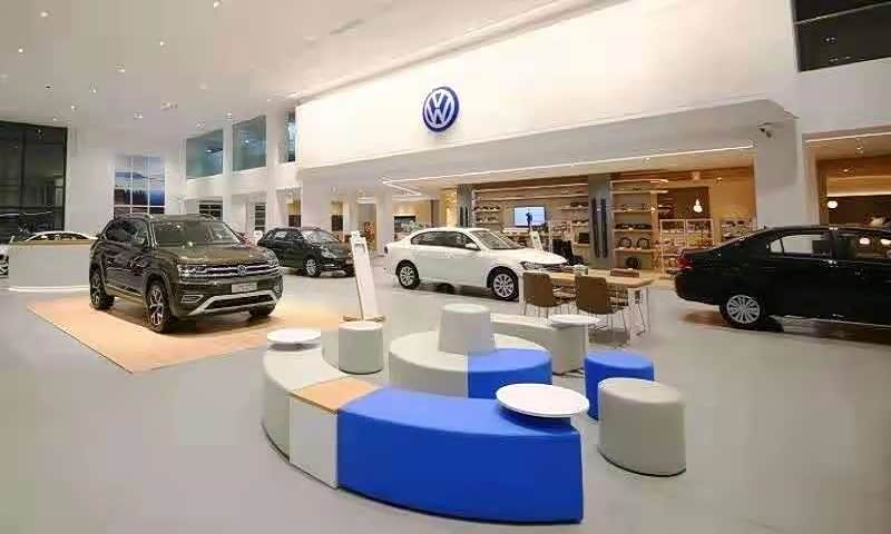新车展示区