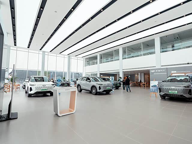 新车展示区