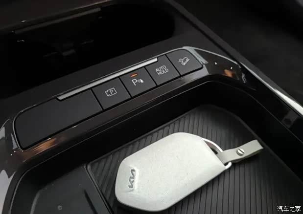 促 手握15万预算选纯电家用灯鹧莈v5 来源:经销商