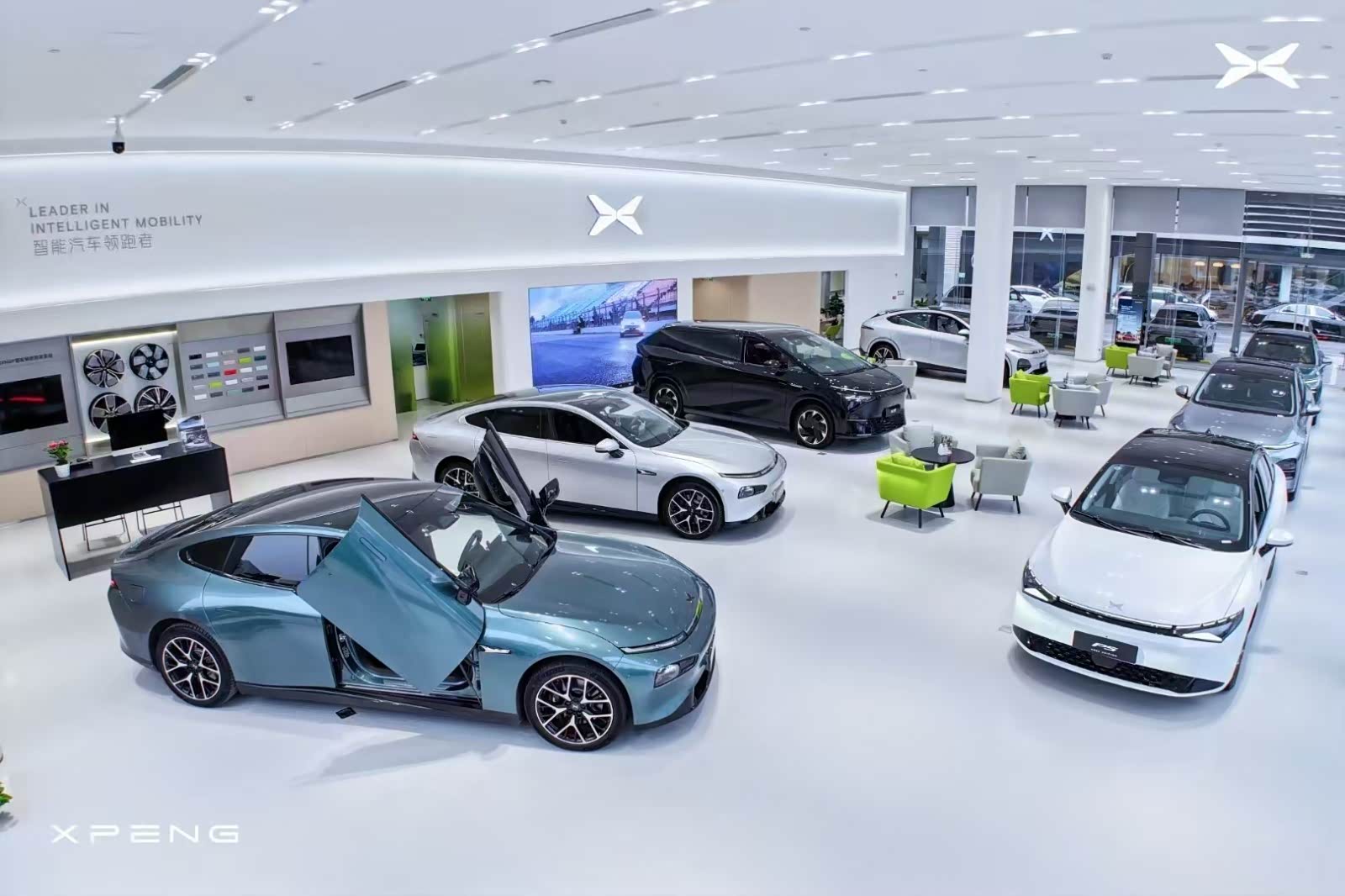 新车展示区