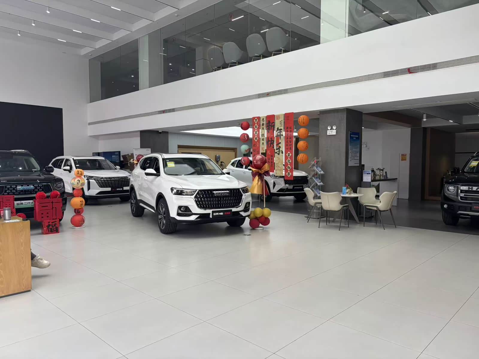 新车展示区