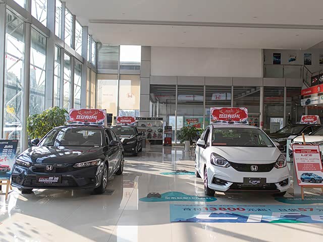 新车展示区