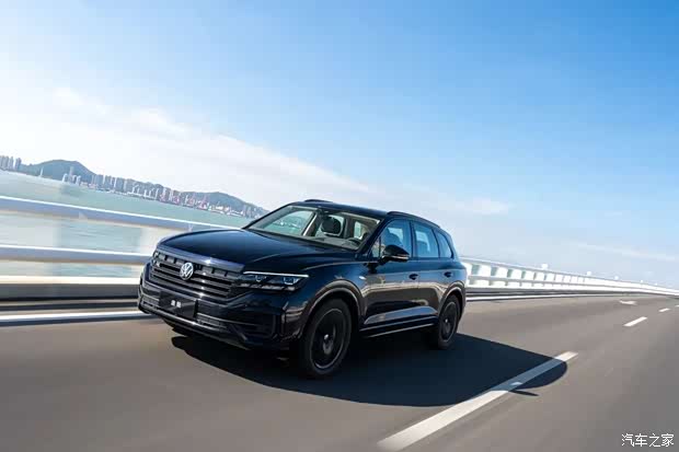 进口大众途锐至高优惠9万元拿捏全用途