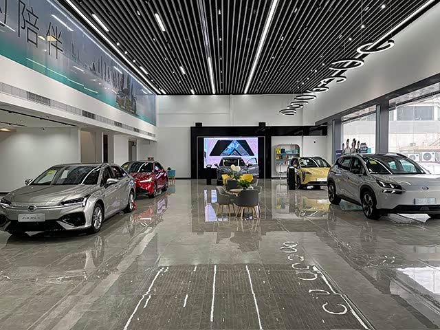 新车展示区