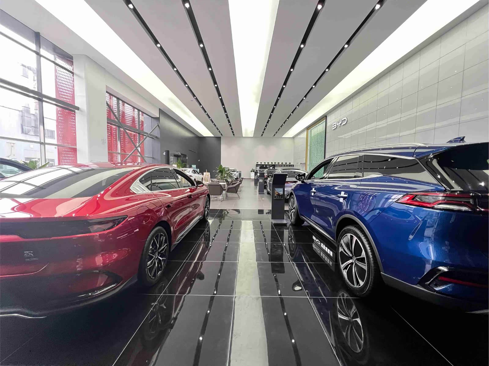 新车展示区