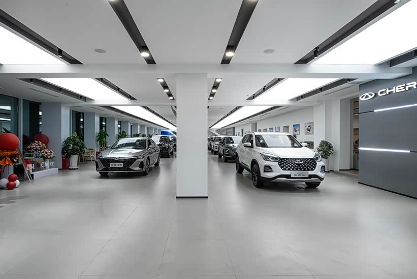 新车展示区