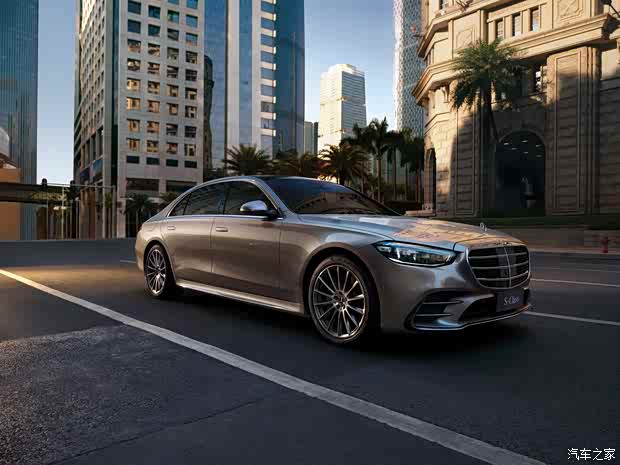奔驰s级轿车好友季-续享豪华 焕新奔驰!