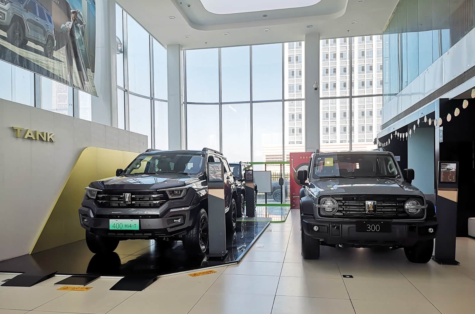 新车展示区
