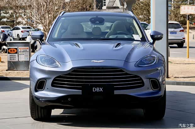 阿斯顿·马丁dbx热销中 售价196.8万起