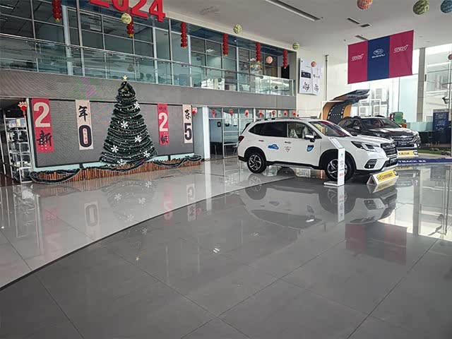 新车展示区