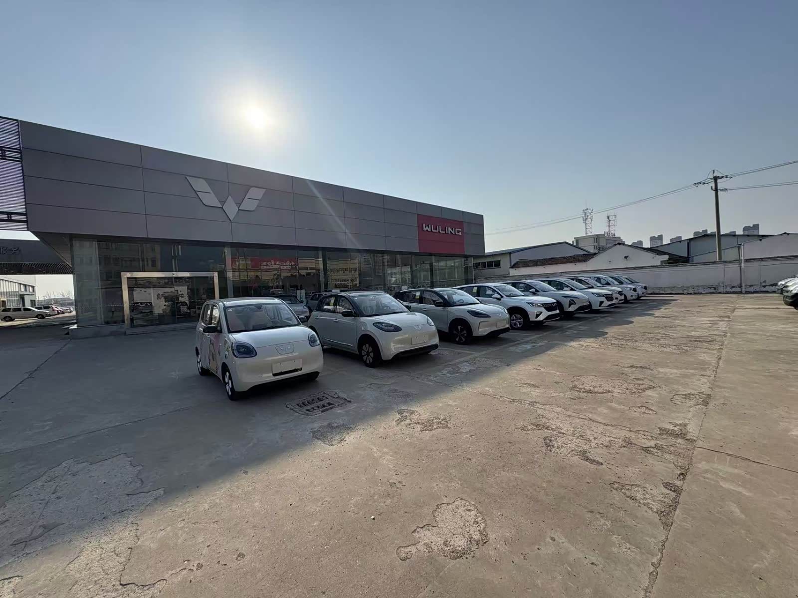 新车展示区
