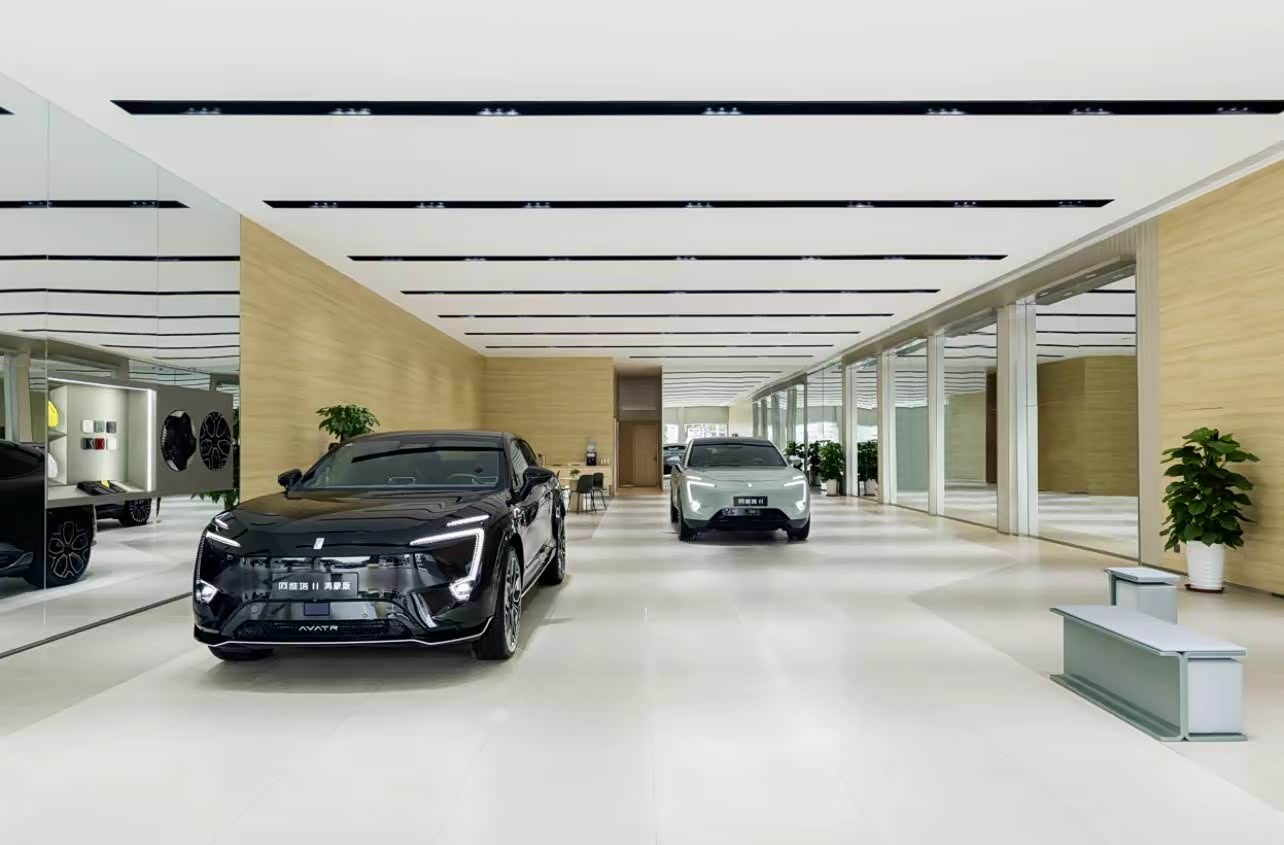 新车展示区