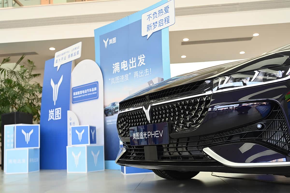 新车展示区