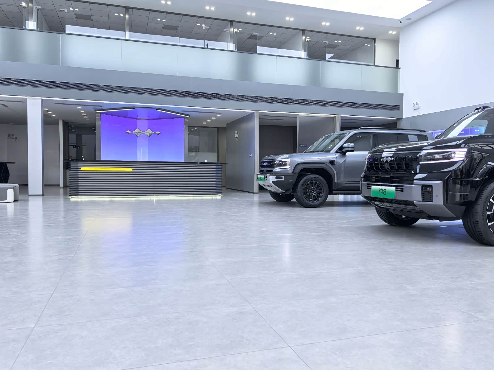 新车展示区