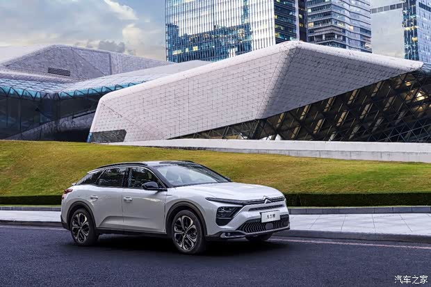 雪铁龙知音焕新季凡尔赛至高补85万元