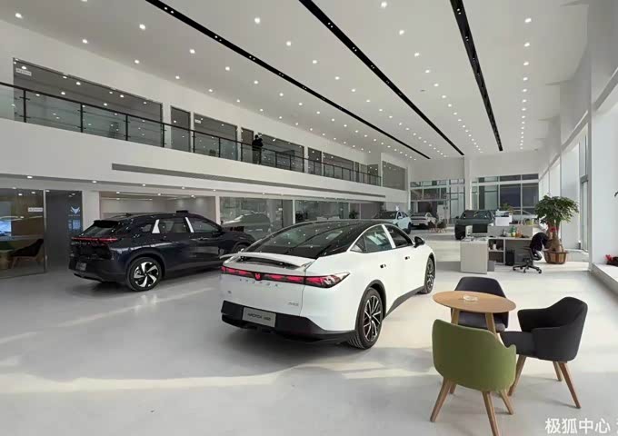 新车展示区