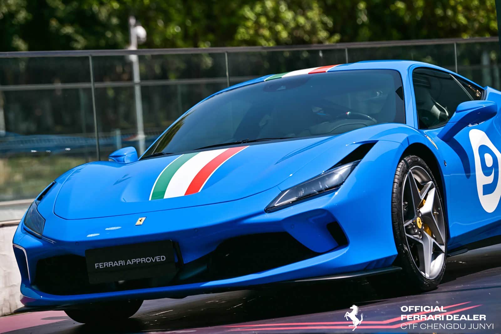 法拉利认证易手车体验日燃擎启程