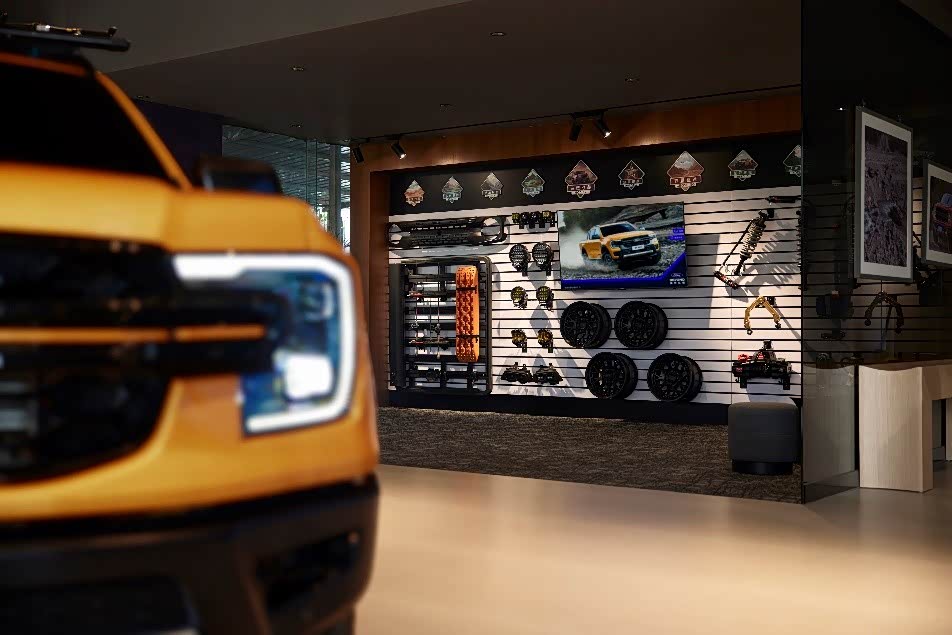 新车展示区