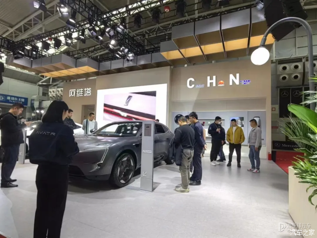 新能源赛道,绿色先行本次车展参展品牌覆盖广泛,包括:宾利,路特斯