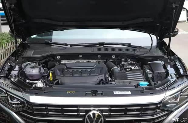 新帕萨特入门即380tsl起步价1883万元