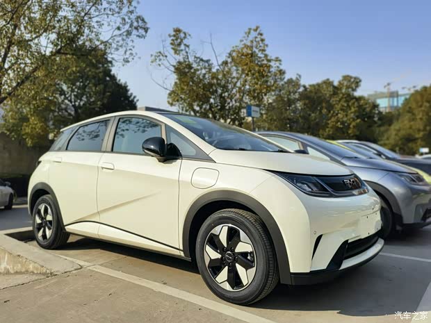 【图】2024款比亚迪海豚到店配置升级质感不俗 详询:4001523214_汽车