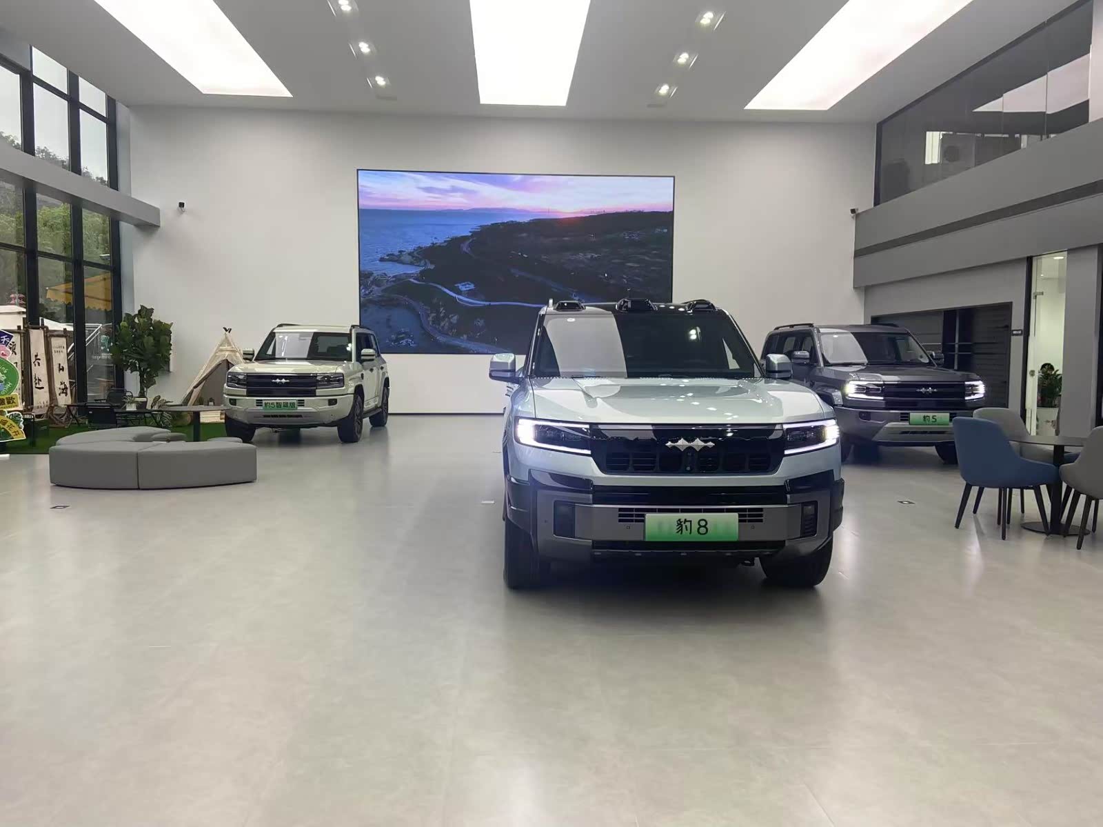 新车展示区