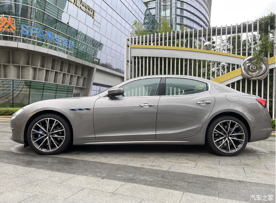 澎湃且懂内敛玛莎拉蒂ghibli深度试驾