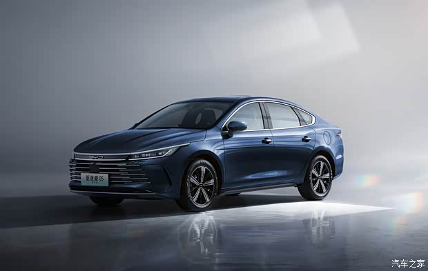 【比亚迪驱逐舰05开启"电比油低"新格局_比亚迪海洋霸州金利海4s新闻