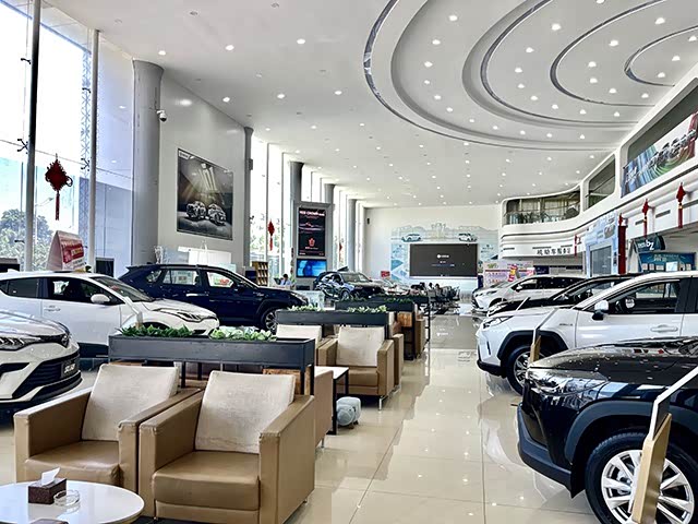 新车展示区