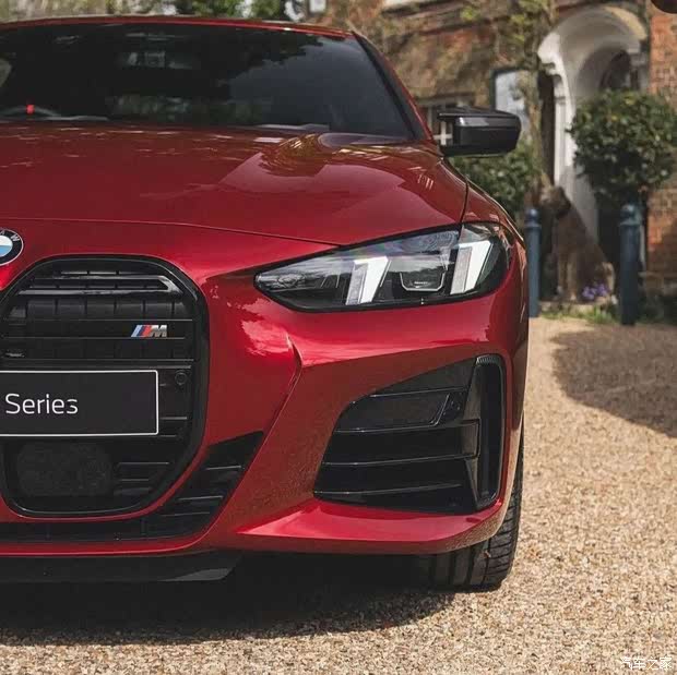 实拍新宝马4系双门轿跑车