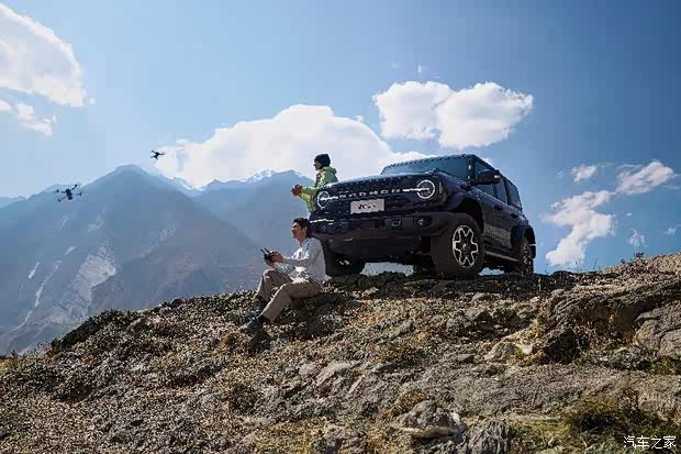 【都市越野 福特烈马长滩炸裂登场_福特纵横青岛福越纵享空间新闻资讯