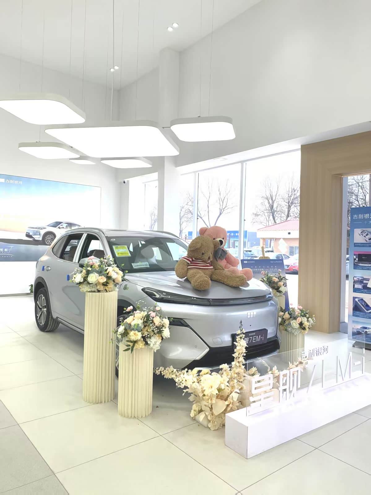 新车展示区