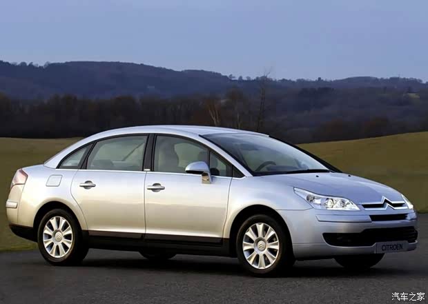 【中法建交60周年 在法系车的中文命名中感受中法文化交融_雪铁龙渝旺