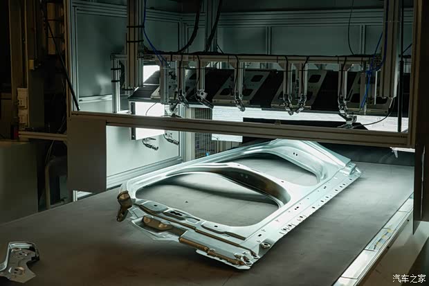 华晨宝马荣获"辽宁省突出贡献企业奖"