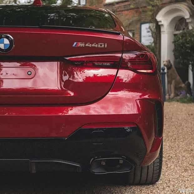 实拍新宝马4系双门轿跑车