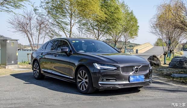 【20多万买豪华中大型轿车 入门款s90配置到底丐不丐_明都富豪沃尔沃