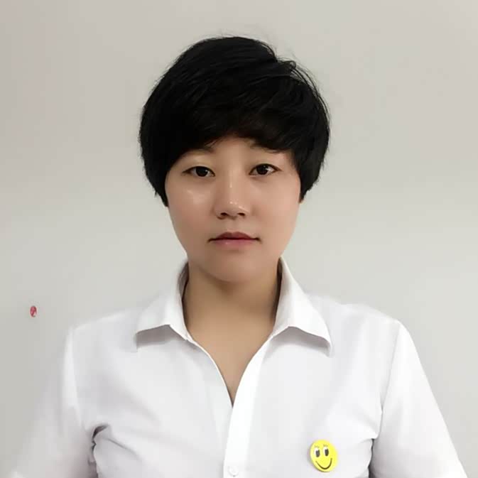 董成英