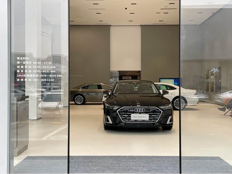 新车展示区