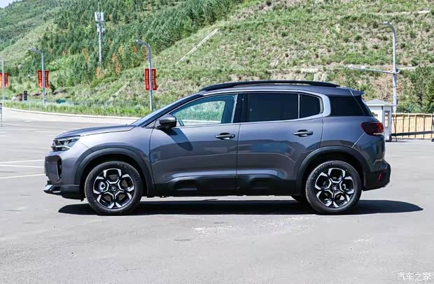 suv首选天逸c5aircross科技与舒适同享