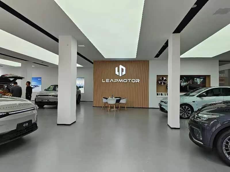 零跑汽车跟着一起去实地看看到底怎么样