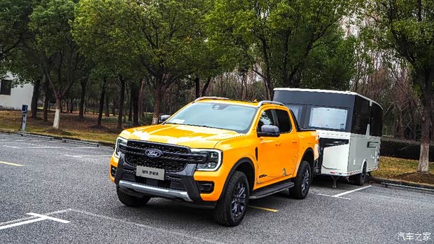 【图】福特游骑侠ranger龙纹闪耀龙年新春 详询:4001878637_汽车之家