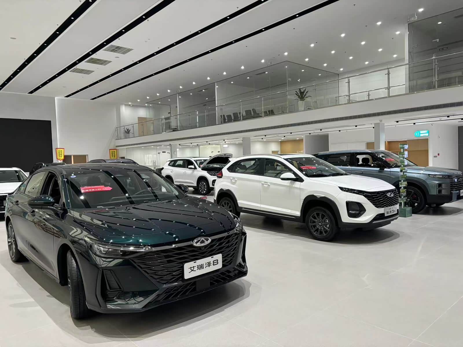 新车展示区