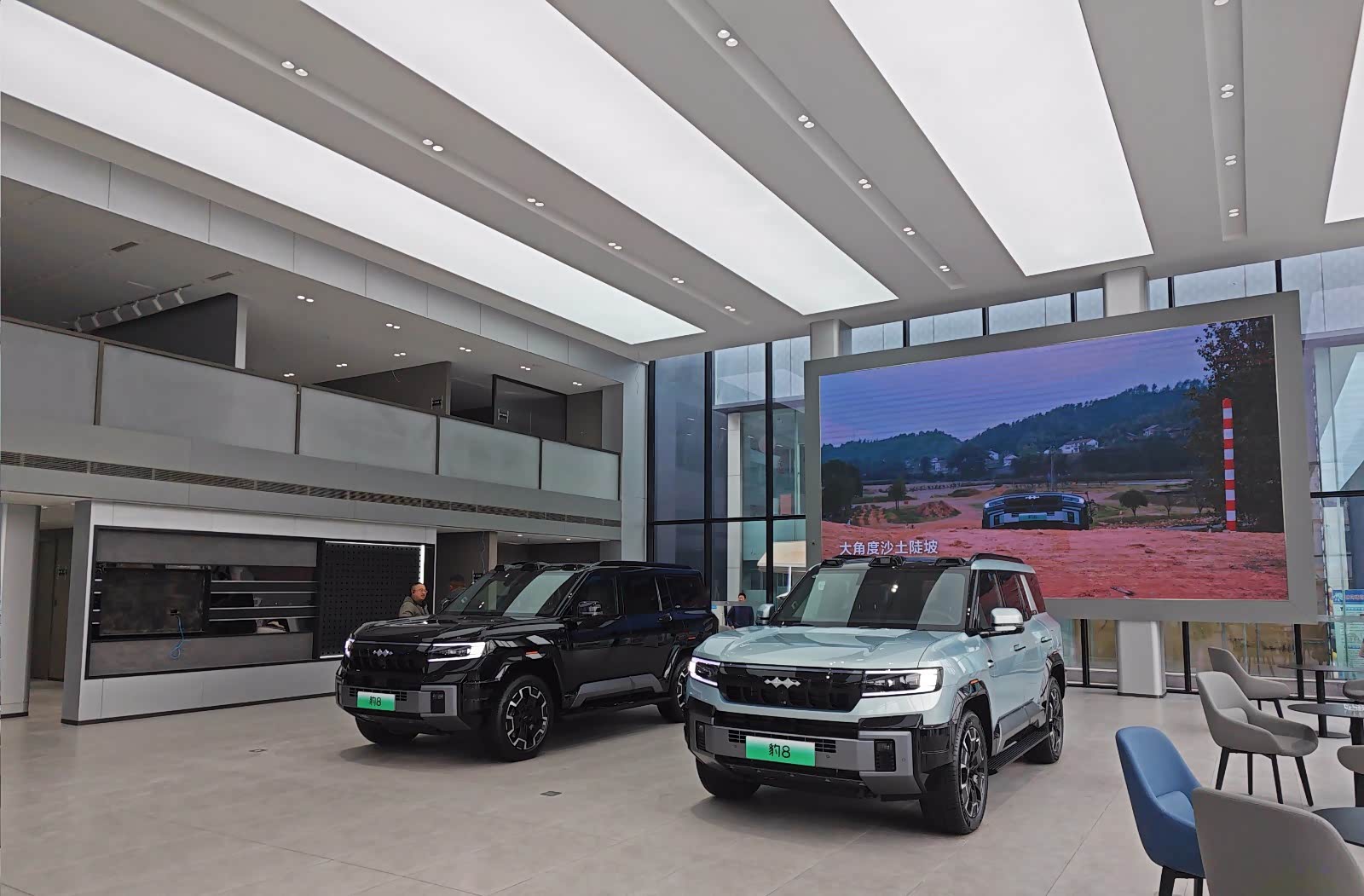新车展示区