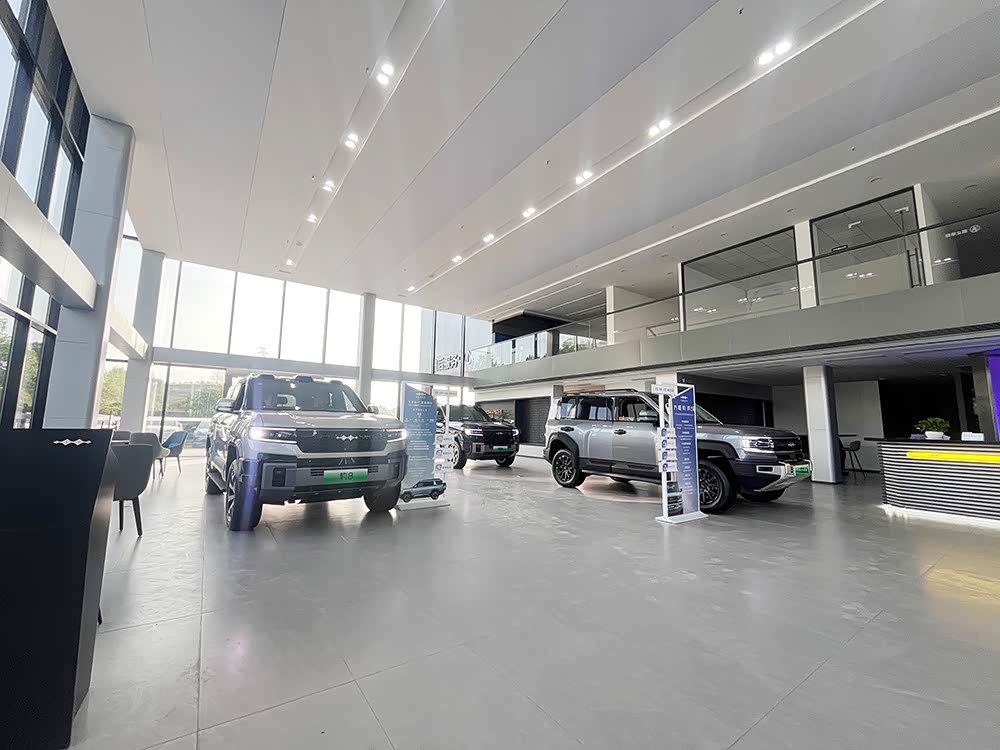 新车展示区